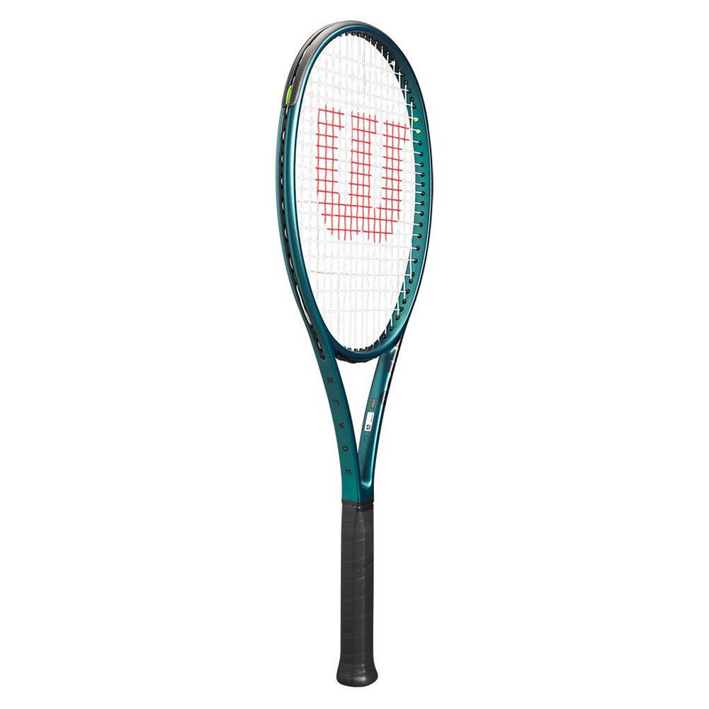 Wilson Blade 98 18x20 V9 Tennis Racquet