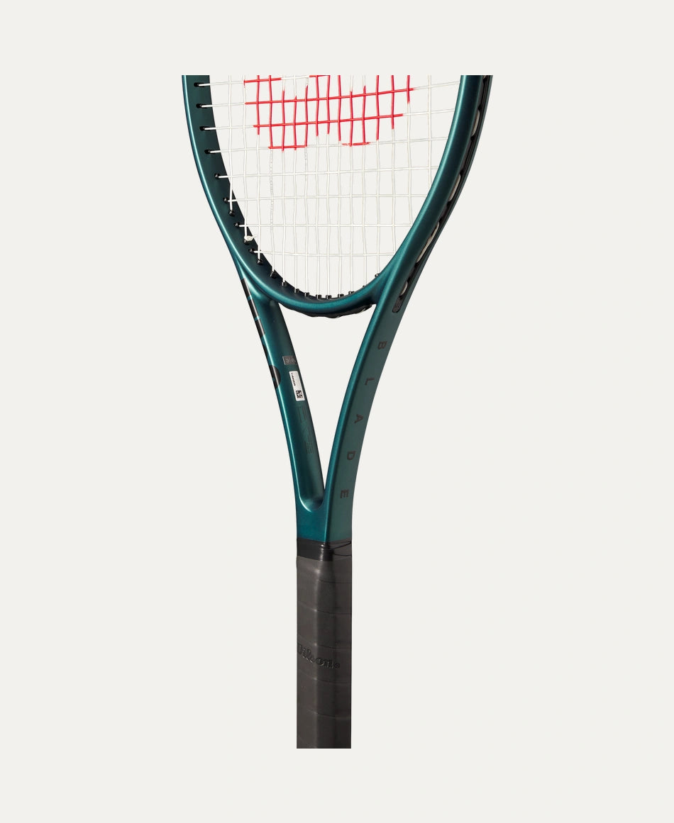 Wilson Blade 104 V9 Tennis Racket - Unstrung